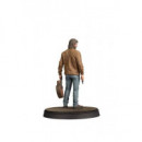 Figura Joel The Last Of Us Part Ii  DARK HORSE COMICS
