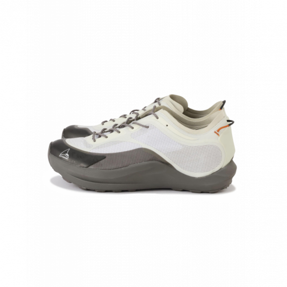Calzado Zapatillas ROA x AND WANDER Sella Ripstop Off White con suela Vibram®