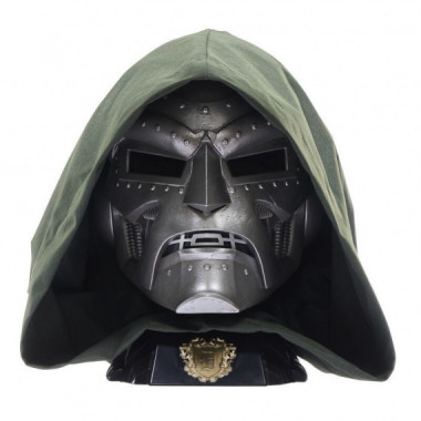 Casco Doctor Doom Premium Marvel Legends  HASBRO