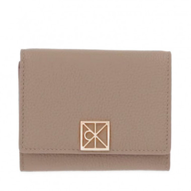 Cartera de piel granulada de plegado triple con RFID