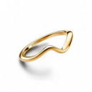 Pandora Anillo con un recubrimiento en oro de 14k Ola Pulida 163095C00