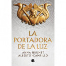LA PORTADORA DE LA LUZ