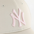 Gorra New Era 9Forty Beige Rosa Claro