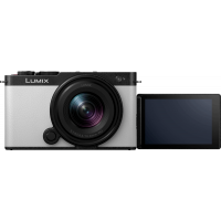 PANASONIC LUMIX DC-S9+S 18+40 MM F4.5 6.3 BLANCA