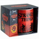 Taza Xl Stranger Things con Pegatinas de Regalo  PALADONE