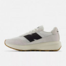 Playeras NEW BALANCE Beige Negro