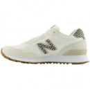 Playeras NEW BALANCE 515 Beige Animal Print