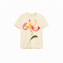 Camisetas Mujer Camiseta DESIGUAL Estocolmo Hibiscos Crudo