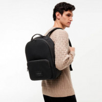 Mochila con parche con logo