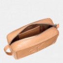 Bolso de cámara con monograma grabado