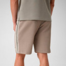 Shorts con bandas laterales