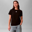Camiseta de algodón suave con insignia