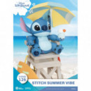 Diorama Figura Stitch Tiempo de Verano Disney 16CM  BEAST KINGDOM TOYS