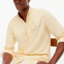 Camisa Oxford con Cuello de Botones  TOMMY HILFIGER