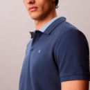 Polo de piqué con cuello en contraste