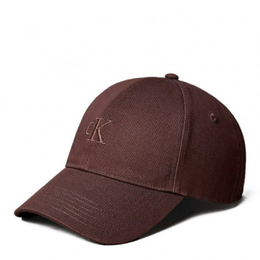 Gorra de b&eacute;isbol con monograma bordado