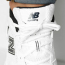 SNEAKER MR530 BLACK & WHITE