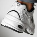 SNEAKER MR530 BLACK & WHITE