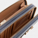 Cartera Lindsey