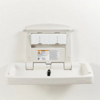 Cambiador Horizontal de Pañales de Pared  RUBBERMAID