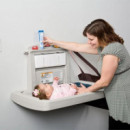Cambiador Horizontal de Pañales de Pared  RUBBERMAID