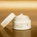 Soin Fermete Extreme Nuit Cream 
Crema Facial Antiedad