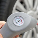 Compresor de Aire Portátil INNOVAGOODS 100W 12V con Accesorios
