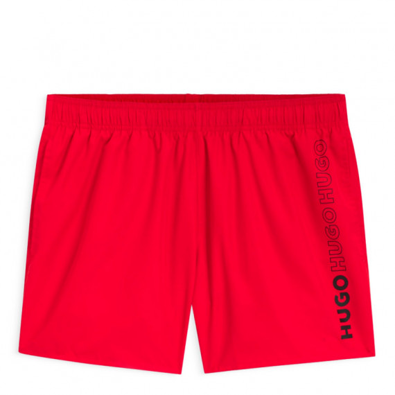 Bañador tipo shorts con logos repetidos