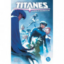 TITANES 03: LA REINA DE OSCURAS ALAS