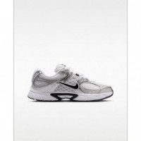 Zapatilla NIKE V5 Rnr  Junior