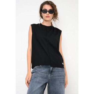 KLJ TANK SEAM DETAIL BLACK