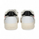Corazon Negro Deportivo Blanco  LOVE MOSCHINO