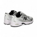 Deportivo Malla Plata+blanco  NEW BALANCE