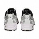Deportivo Malla Plata+blanco  NEW BALANCE