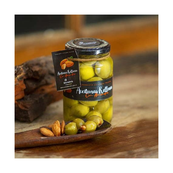 ACEITUNAS CON ALMENDRA 310 GR LA SELVA