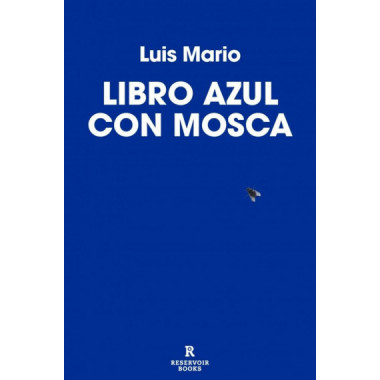 Libro azul con mosca