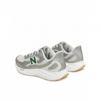 Sneaker New Balance Arishi gris