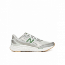 Sneaker New Balance Arishi gris