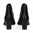 BOTIN TACON ABERTURA TACHAS PIEL NEGRO