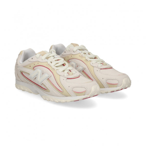 Vivo Fucsia Deportivo ante Blanco  NEW BALANCE