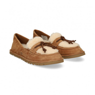 Mocasin Borrego ante Cuero  UGG