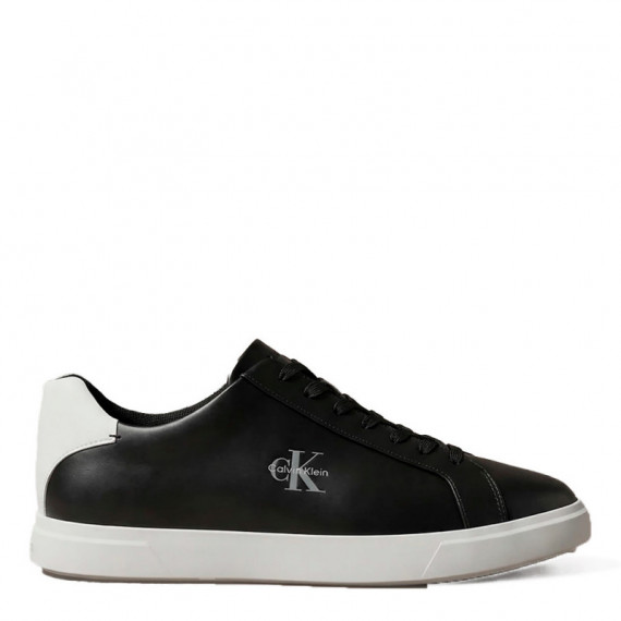 Zapatillas de piel con logo distintivo