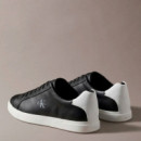 Zapatillas de piel con logo distintivo