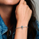PANDORA PANDORA Moments con Cierre de Luna Brillante​ 592819C01