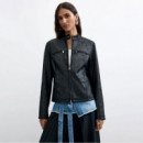 Desigual Abrigo en efecto piel con cuello mao 26WWEW09-2000
