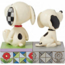 Figura Snoopy vs Modern Day Snoopy de los años 50 Enesco