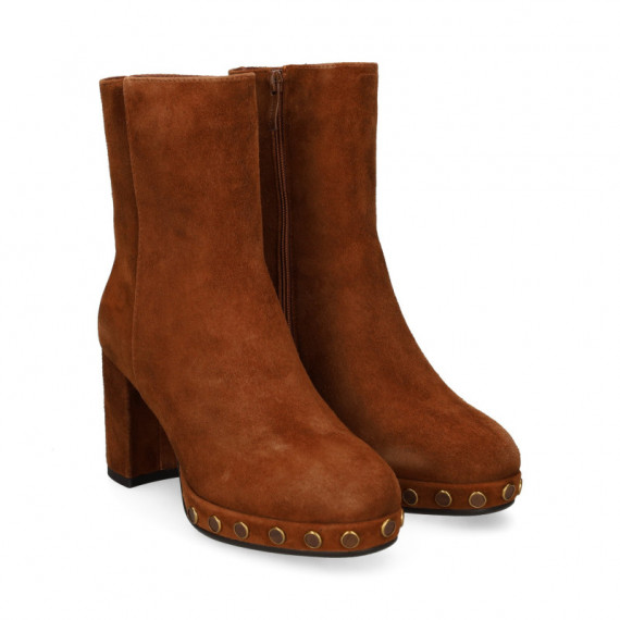 BOTIN TACHUELAS CONTORNOO ANTE CUERO