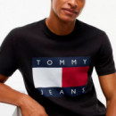 Camiseta con cuello redondo y logo