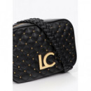 Bolso Bandolera Pequeño Acolchado con Solapa y Mini Tachas de LOLA CASADEMUNT