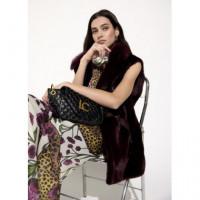 Bolso Bandolera Acolchada con Solapa y Mini Tachas de LOLA CASADEMUNT